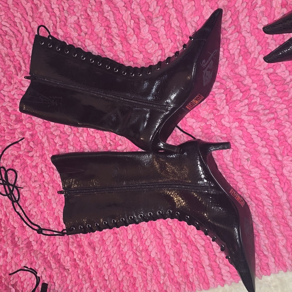 Free People Kayla Elegant Black Lace-Up Women's Boots - Picture 5 of 12